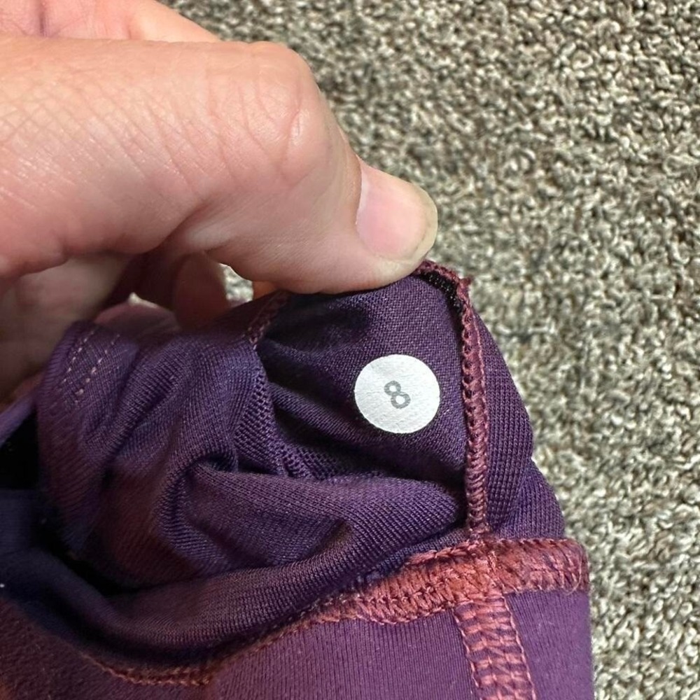 Lululemon energy bra medium support purple size 8 - Picture 3 of 3